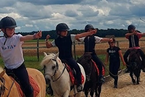 Centre équestre Les Bréjoires - GARCHY